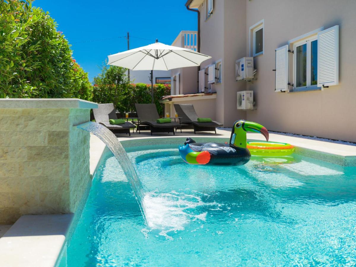 Holiday Home Villa Valentina By Interhome Loborika Dış mekan fotoğraf