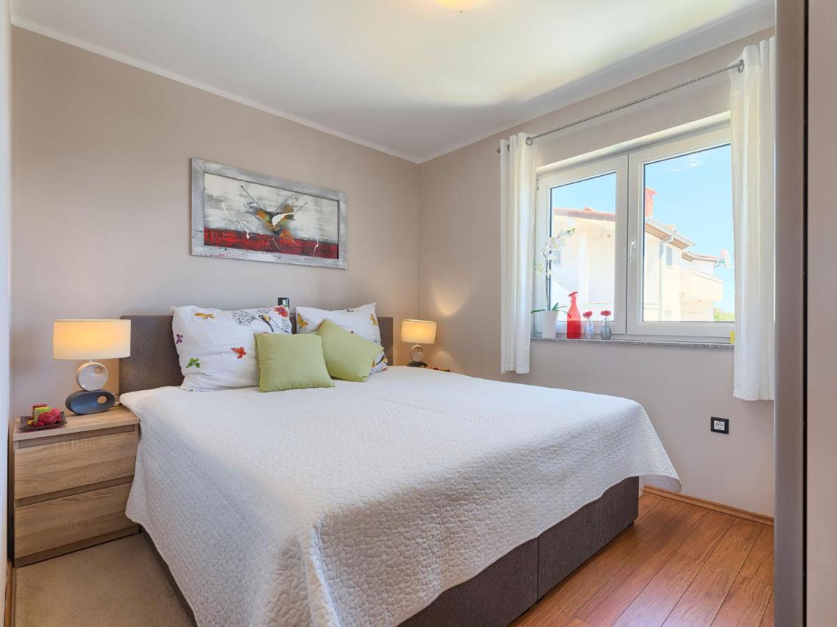 Holiday Home Villa Valentina By Interhome Loborika Dış mekan fotoğraf